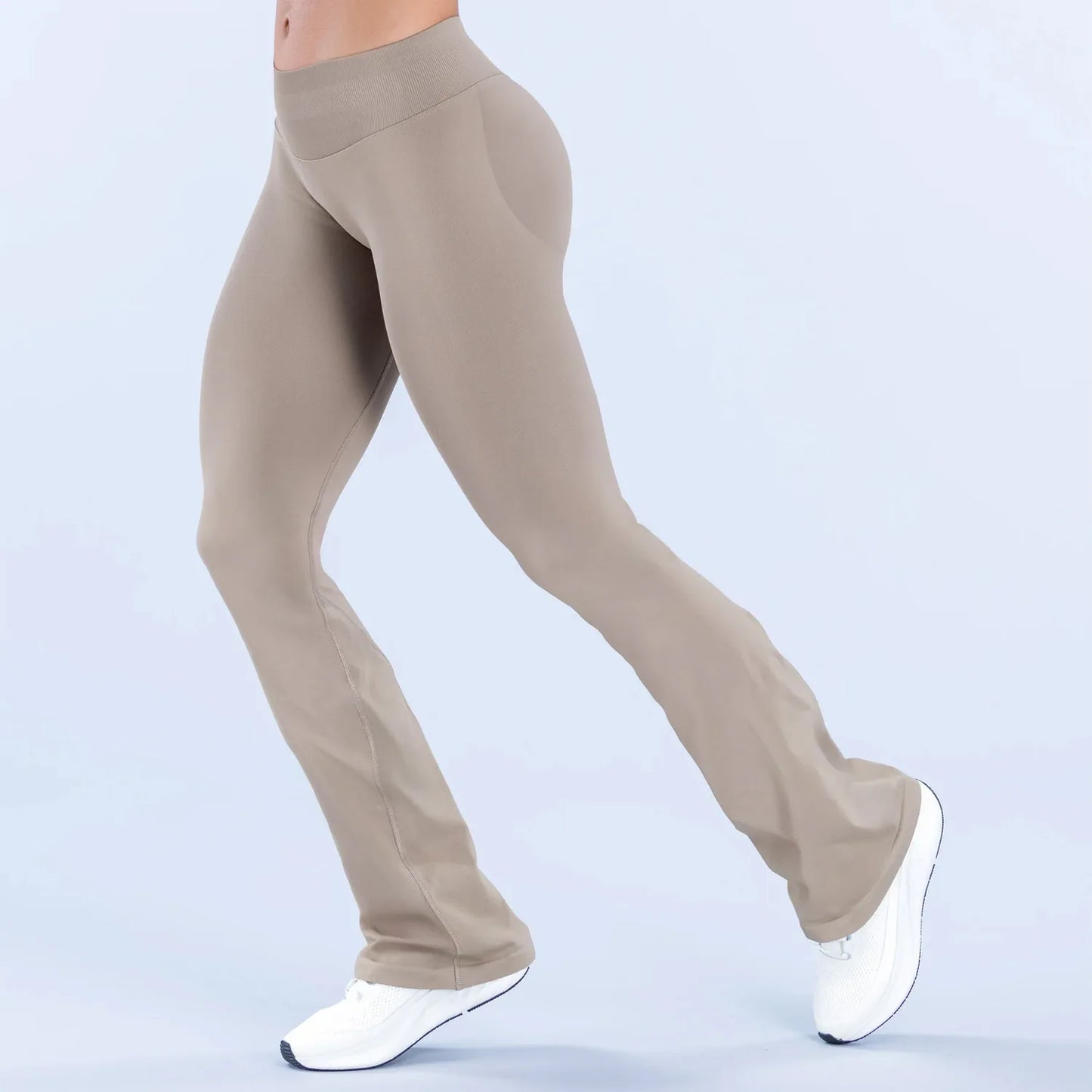 Unlock seamless fitness freedom with leggings that sculpt your silhouette.